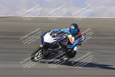 media/Nov-06-2023-Moto Forza (Mon) [[ce023d0744]]/4-Beginner Group/Session 2 (Bowl Tight Speed)/